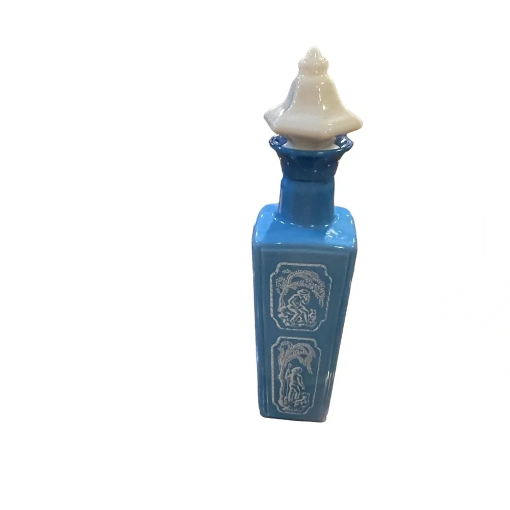 Vintage Blue & White Milkglass‎ Decanter Milk Glass Jim Beam Barware